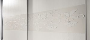 Collezione Contemporaneo_Artemide Frassino Bianco_dettaglio armadio modello Artemide ante legno bianco frassino