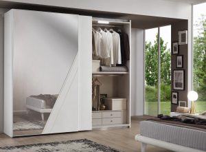 Collezione Moderno_Orizzonte_dettaglio armadio modello Orizzonte legno 2 ante e specchio esterno con particolare accessori interni